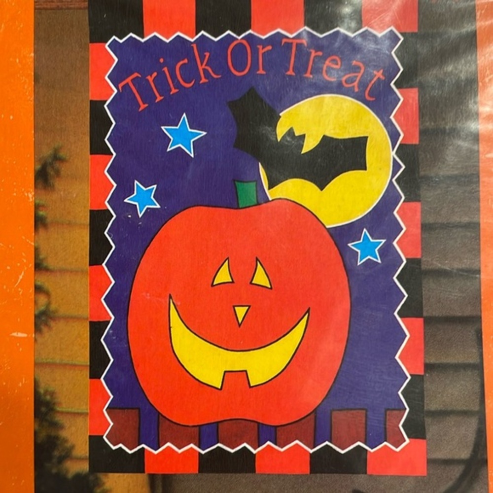 🌸NIP TARGET Holiday Banner Flag - size 28” x 40” with free small banner